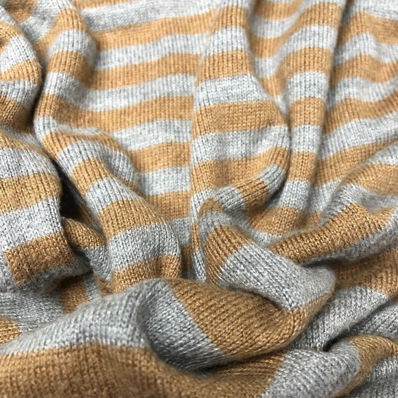 Smart SET Grey & Brown Striped V-neck 3/4 Sleeve Pullover Lightweight Sweater - Picture 6 of 13